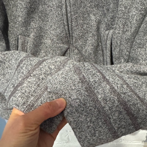 The North Face Gray Fleece Jacket‎ - Picture 5 of 6